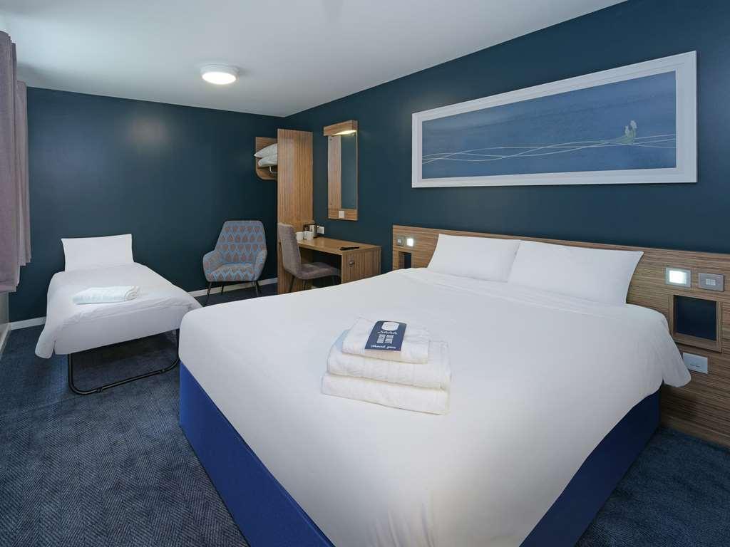 Travelodge London Central Bank Pokoj fotografie