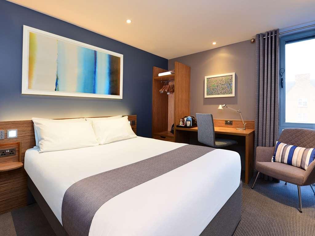 Travelodge London Central Bank Pokoj fotografie