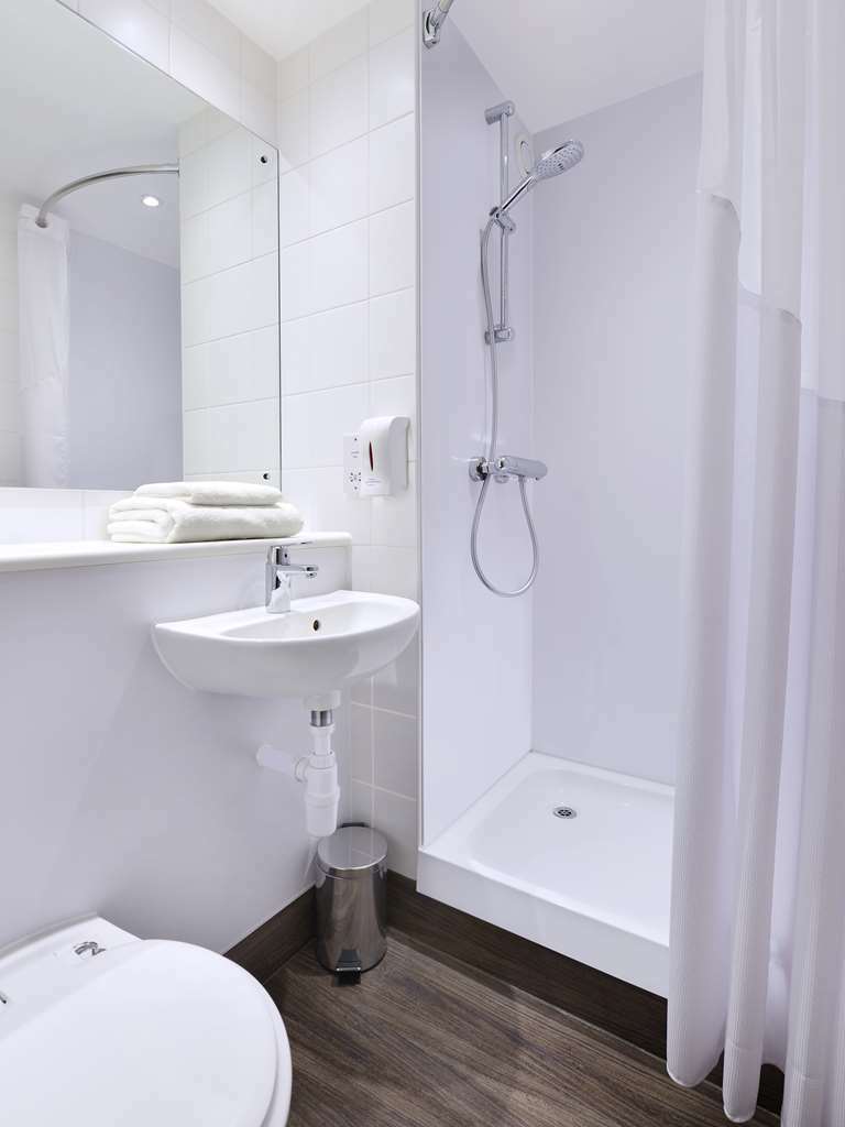 Travelodge London Central Bank Pokoj fotografie